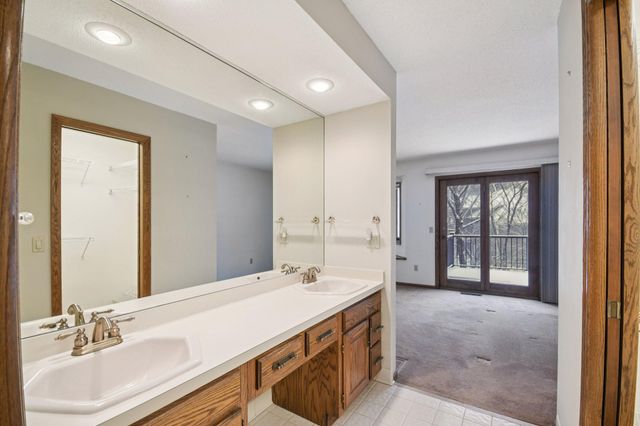 3690 Widgeon Way, Eagan, MN 55123