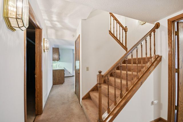 3690 Widgeon Way, Eagan, MN 55123