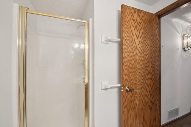 3690 Widgeon Way, Eagan, MN 55123