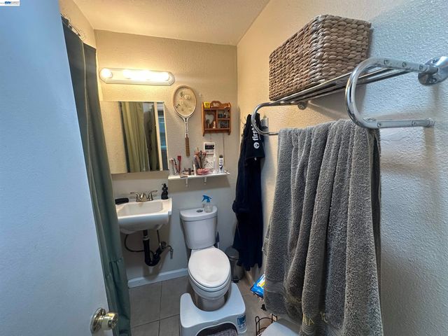 372 6TH Ave, Menlo Park, CA 94025