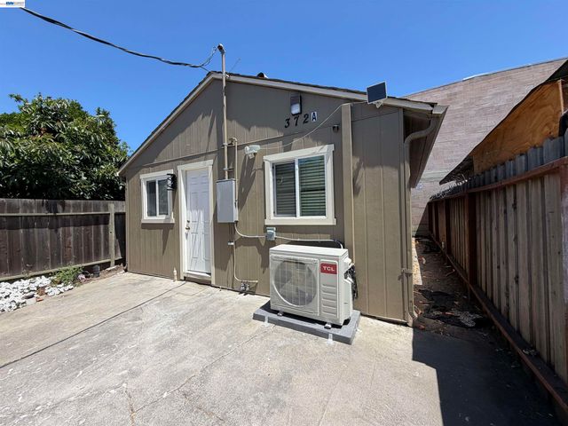 372 6TH Ave, Menlo Park, CA 94025
