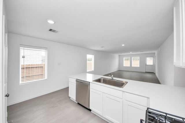 7730 Lavender Jade Drive, Rosharon, TX 77583