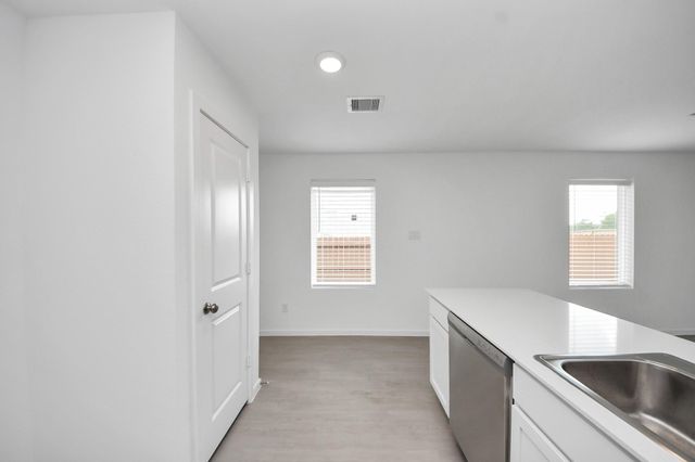 7730 Lavender Jade Drive, Rosharon, TX 77583