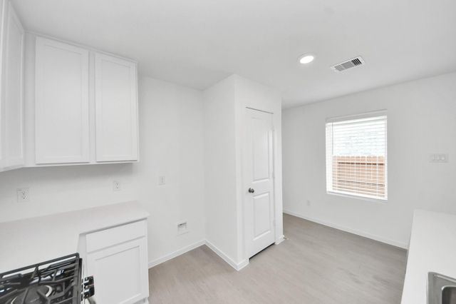 7730 Lavender Jade Drive, Rosharon, TX 77583