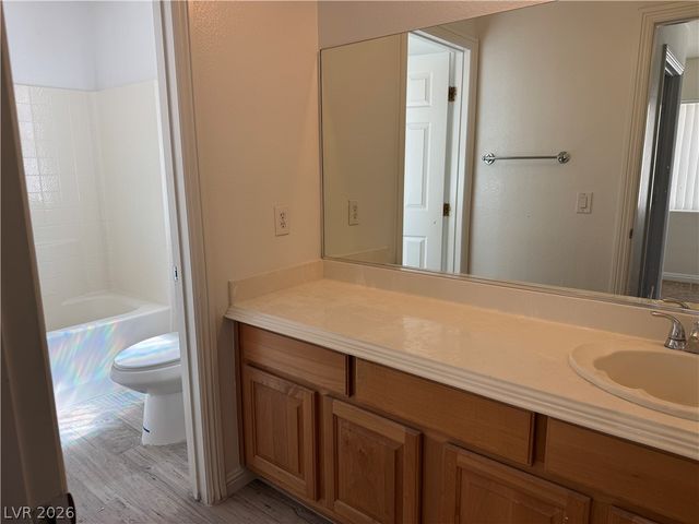 8930 Catfish Stream Avenue, Las Vegas, NV 89178