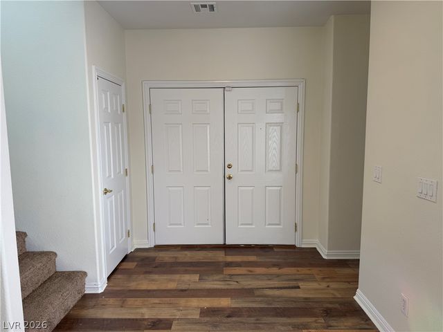 8930 Catfish Stream Avenue, Las Vegas, NV 89178