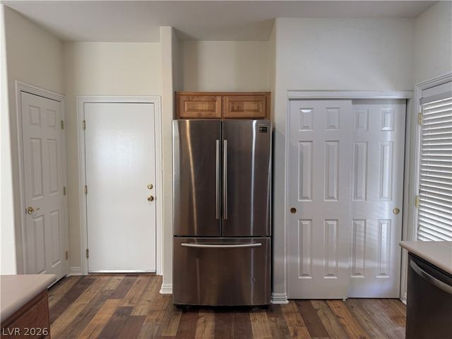 8930 Catfish Stream Avenue, Las Vegas, NV 89178