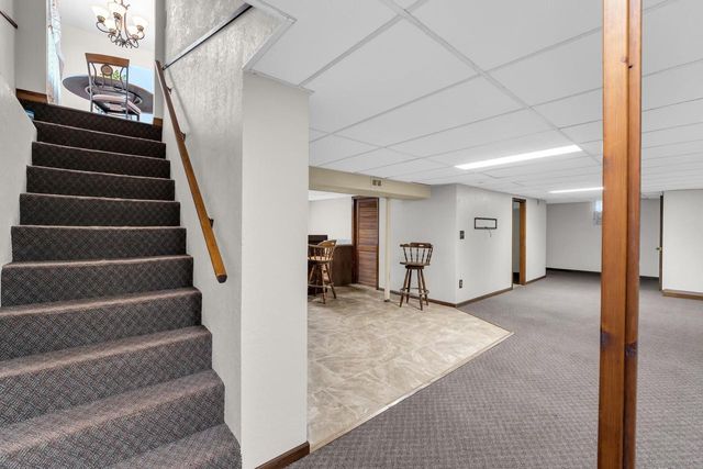 2710 6 Mile ROAD, Racine, WI 53402