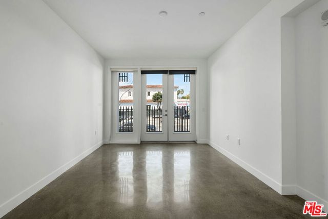 1250 N Fairfax Avenue 206, West Hollywood, CA 90046