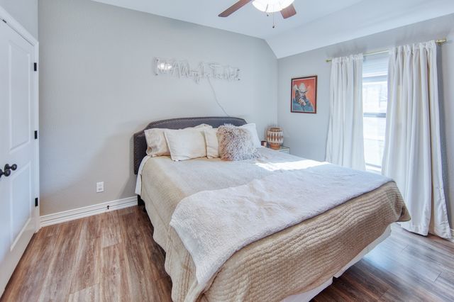 100 Prarie Grass Drive, Whitesboro, TX 76273