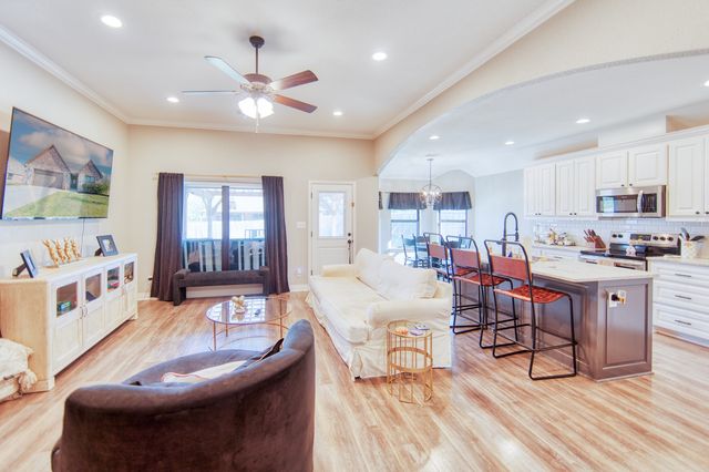 100 Prarie Grass Drive, Whitesboro, TX 76273