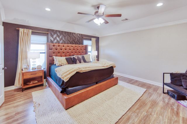 100 Prarie Grass Drive, Whitesboro, TX 76273