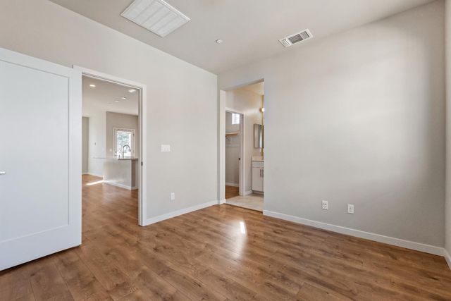 489 McClatchy Way, Sacramento, CA 95818