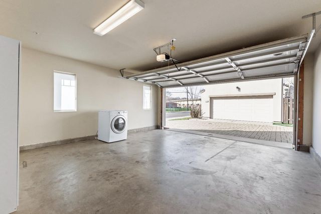 489 McClatchy Way, Sacramento, CA 95818