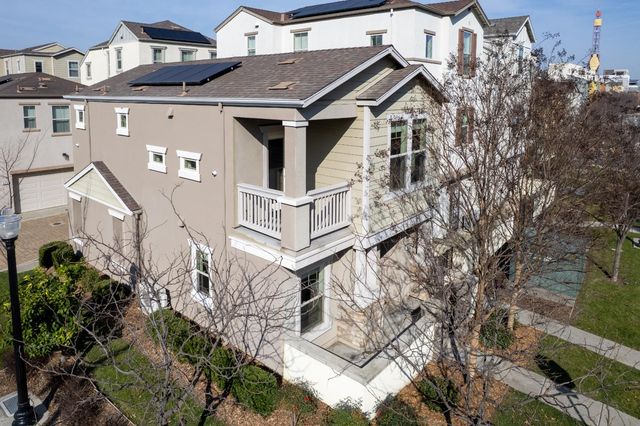 489 McClatchy Way, Sacramento, CA 95818