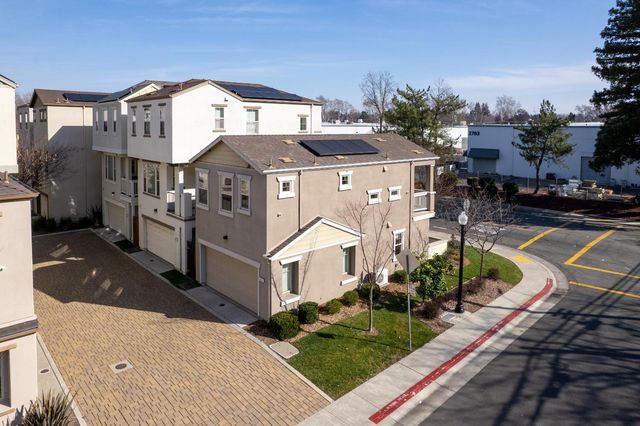 489 McClatchy Way, Sacramento, CA 95818