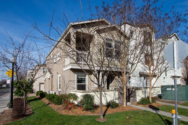 489 McClatchy Way, Sacramento, CA 95818