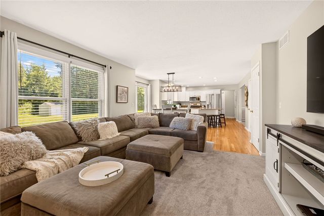 1154 Sweet Creek Circle, Webster, NY 14580