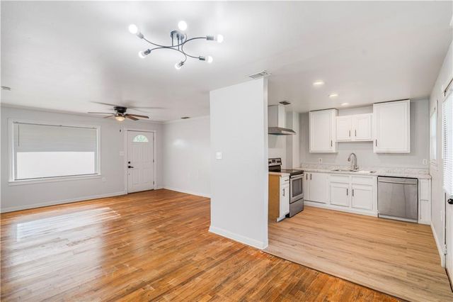 60 Oak Street, Mobile, AL 36608