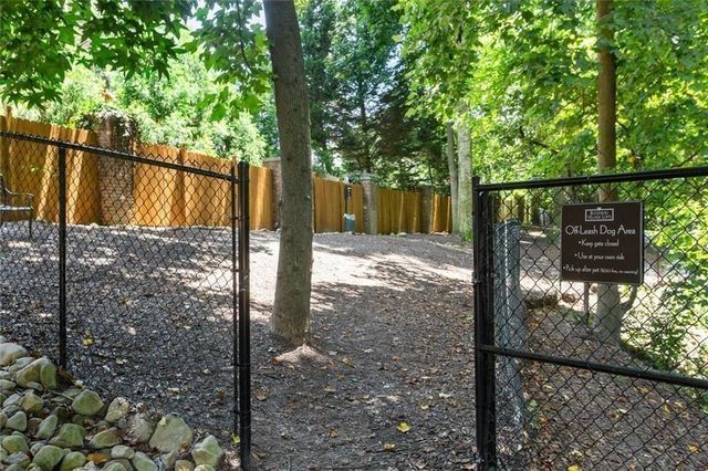 3235 Roswell Road NE 703, Atlanta, GA 30305