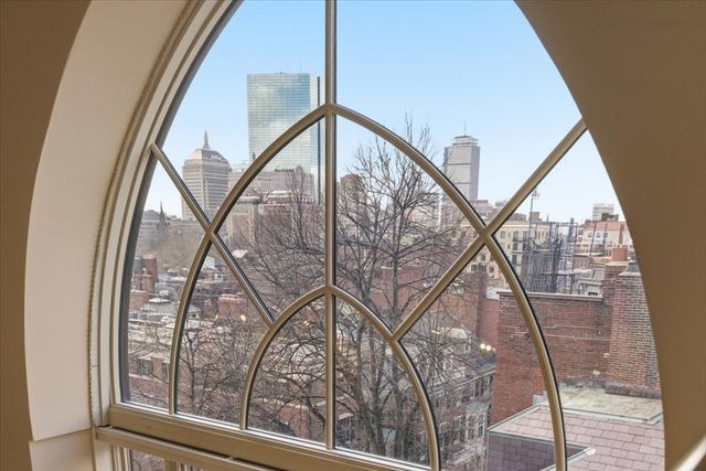 27 Chestnut 4C, Boston, MA 02108