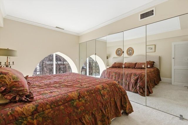 27 Chestnut 4C, Boston, MA 02108