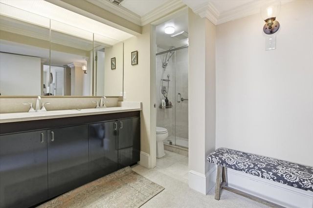 27 Chestnut 4C, Boston, MA 02108