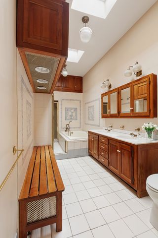 234 W 22nd Street, New York City, NY 10011