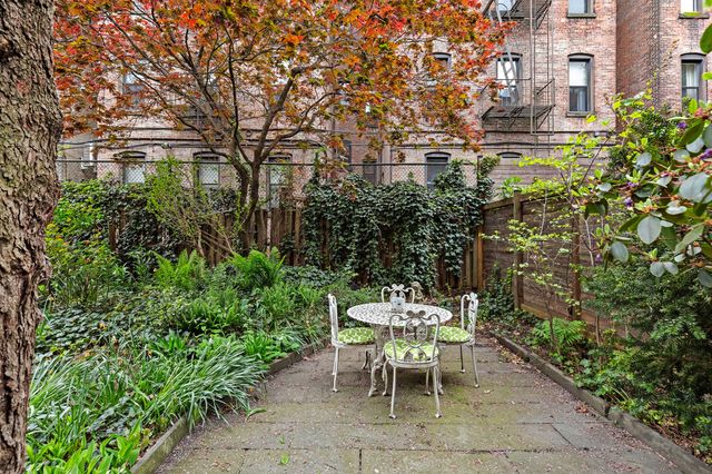 234 W 22nd Street, New York City, NY 10011