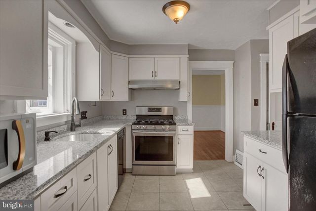 315 MEADE AVE, Hanover, PA 17331