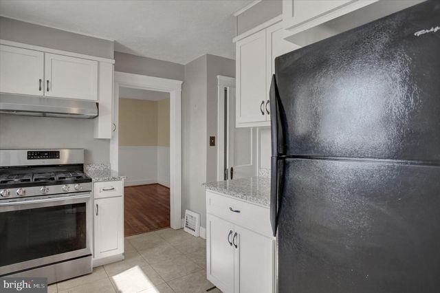 315 MEADE AVE, Hanover, PA 17331