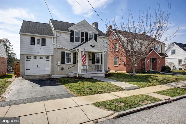 315 MEADE AVE, Hanover, PA 17331