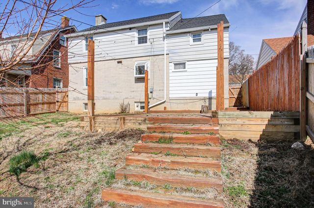 315 MEADE AVE, Hanover, PA 17331