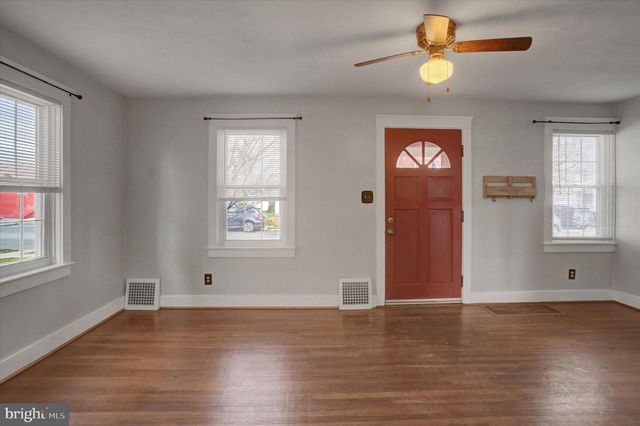 315 MEADE AVE, Hanover, PA 17331