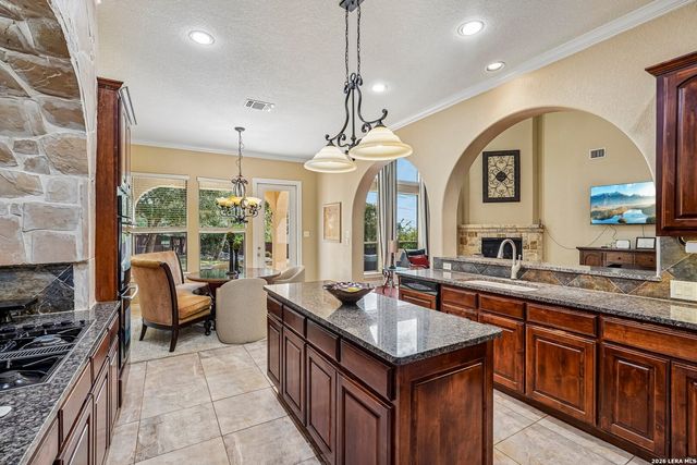 406 Pueblo Pintado, Helotes, TX 78023