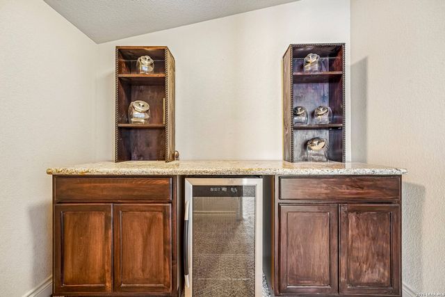 406 Pueblo Pintado, Helotes, TX 78023