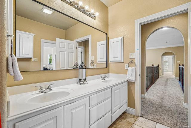 406 Pueblo Pintado, Helotes, TX 78023