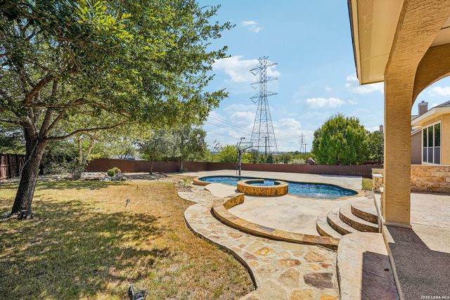 406 Pueblo Pintado, Helotes, TX 78023