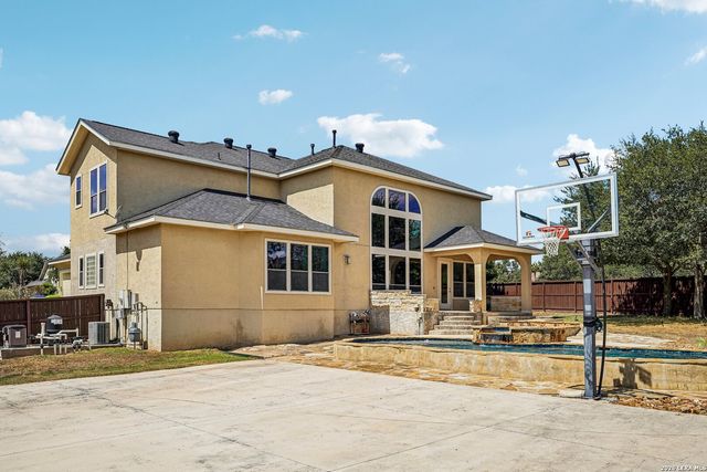 406 Pueblo Pintado, Helotes, TX 78023