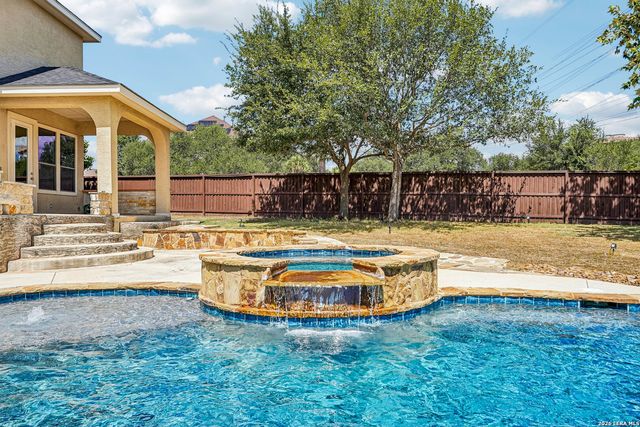 406 Pueblo Pintado, Helotes, TX 78023