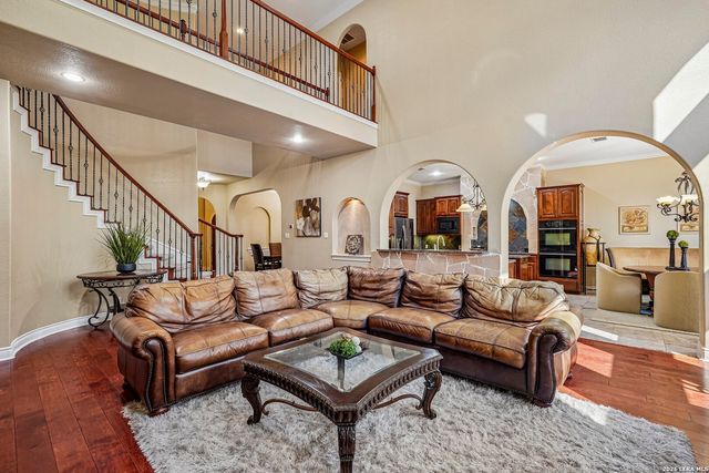 406 Pueblo Pintado, Helotes, TX 78023