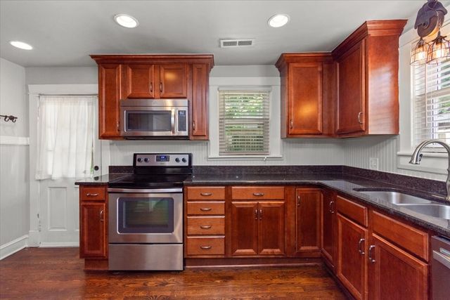 110 Battlefield Dr, Franklin, TN 37064