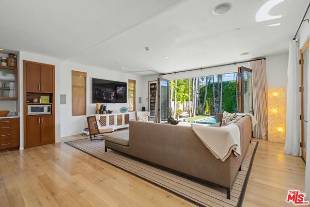 420 Alta Avenue, Santa Monica, CA 90402