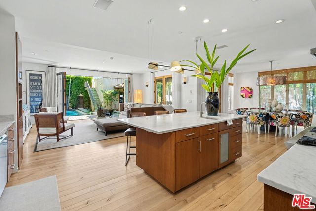 420 Alta Avenue, Santa Monica, CA 90402