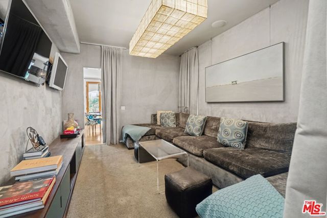 420 Alta Avenue, Santa Monica, CA 90402