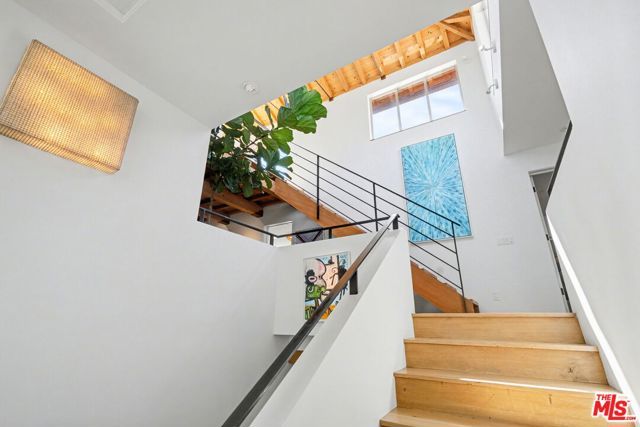 420 Alta Avenue, Santa Monica, CA 90402