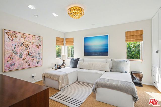 420 Alta Avenue, Santa Monica, CA 90402