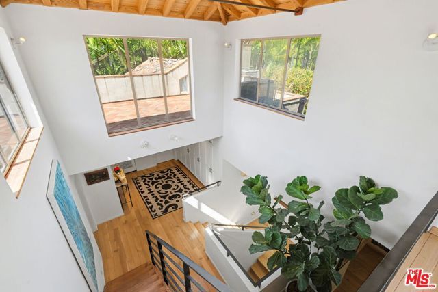 420 Alta Avenue, Santa Monica, CA 90402