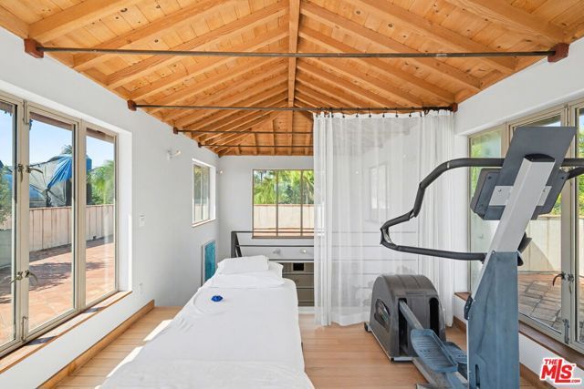 420 Alta Avenue, Santa Monica, CA 90402