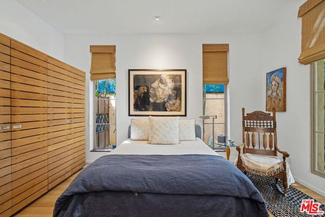 420 Alta Avenue, Santa Monica, CA 90402